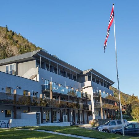 Oppheim Hotel & Resort Voss Buitenkant foto